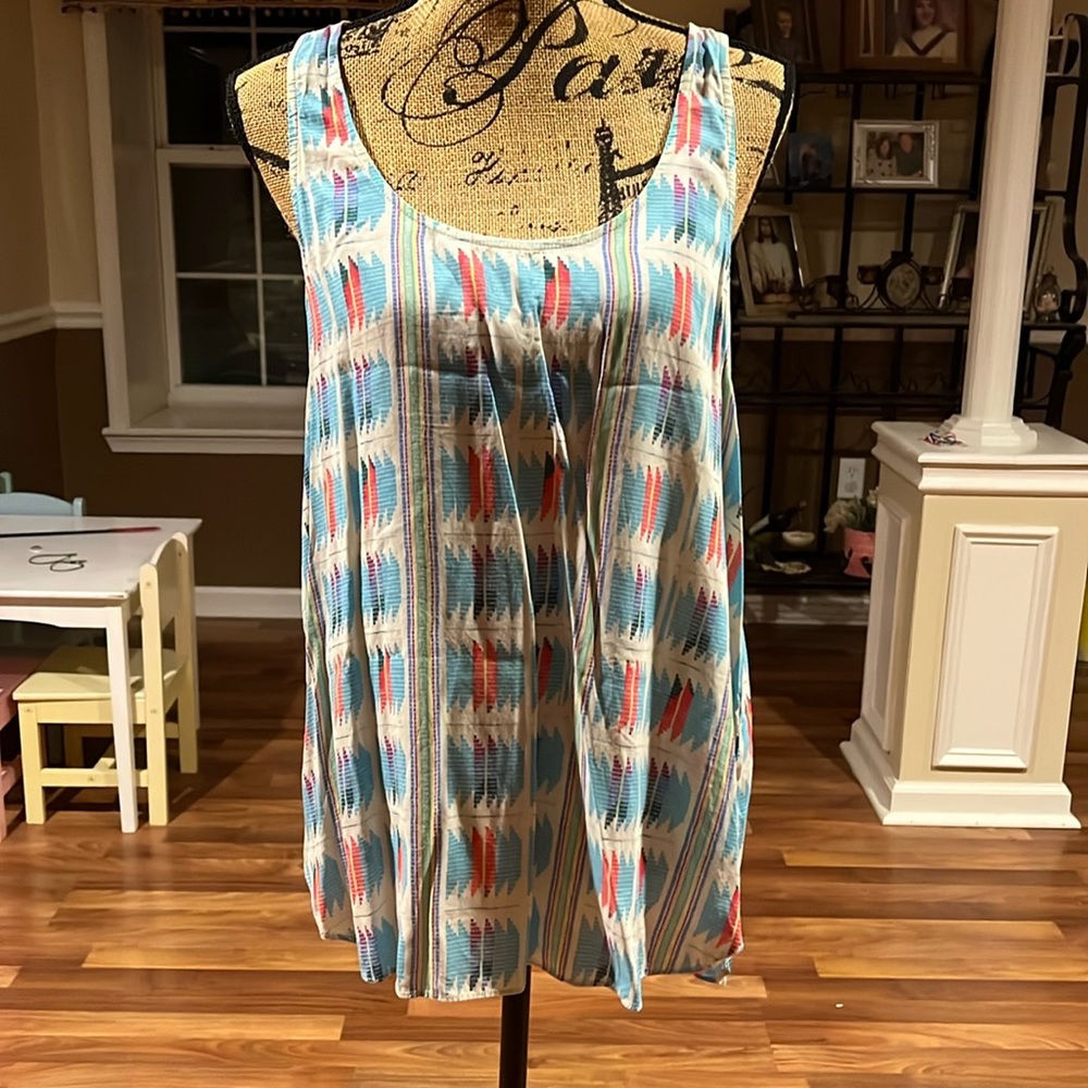 🆑FINAL PRICE‼️ American Eagle size L racerback patterned tank